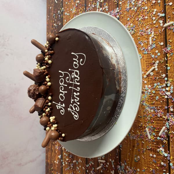 Kiran kumari mahto в X: „Homemade#chocolate biscuit cake.👌  https://t.co/VpbbK5kwTp“ / X