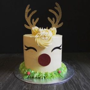 Christmas Cake. Christmas Cake Delivered